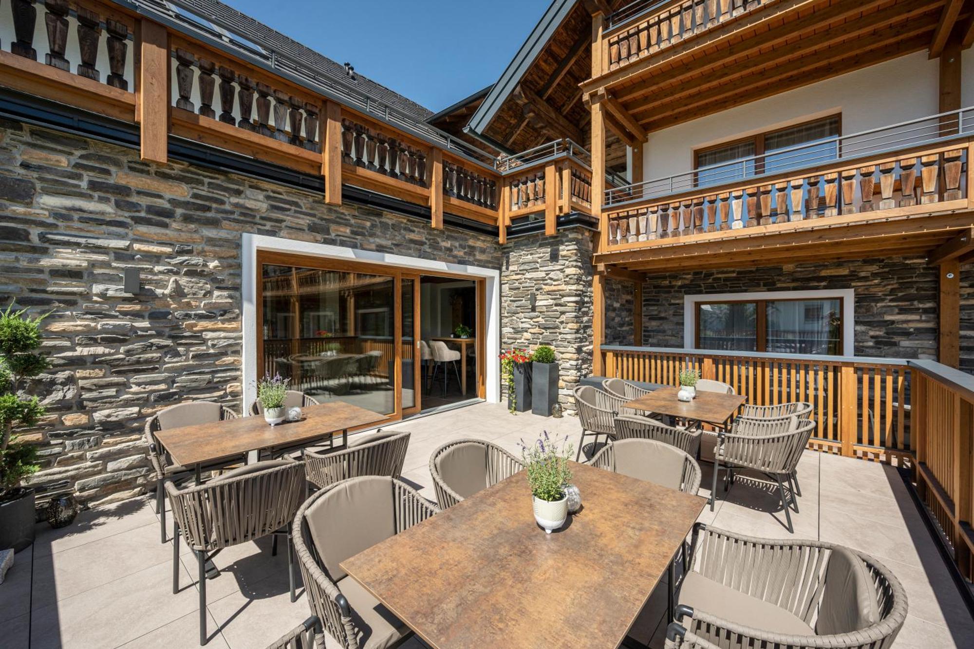 Hotel Haus Lungau Mauterndorf  Exteriör bild