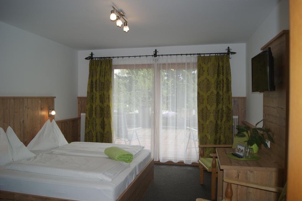 Hotel Haus Lungau Mauterndorf  Exteriör bild